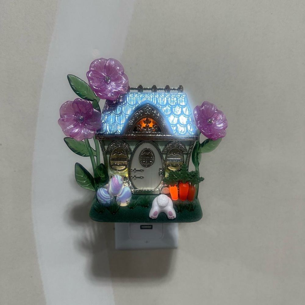 Bath and Body Works Easter walllplug